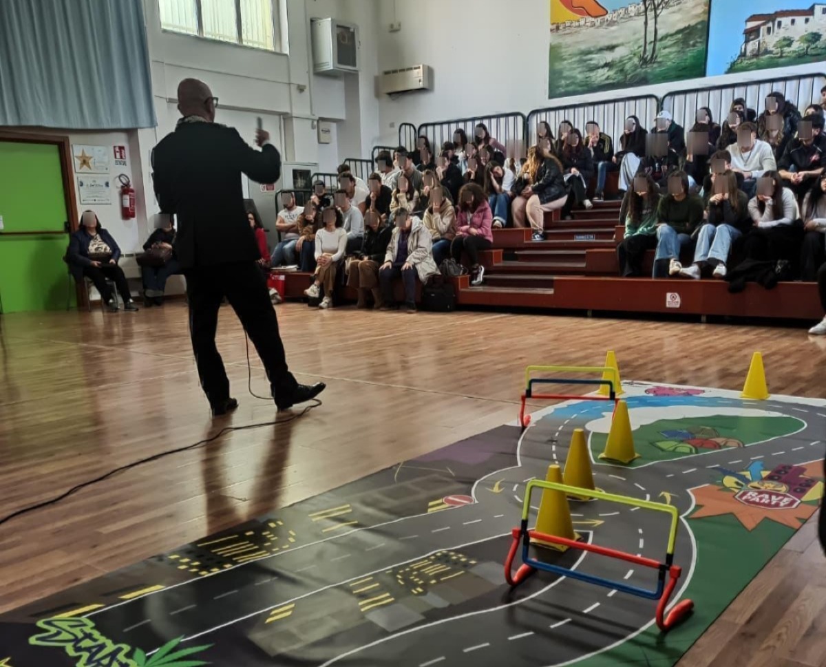 Riesi, i carabinieri incontrano gli studenti  - 