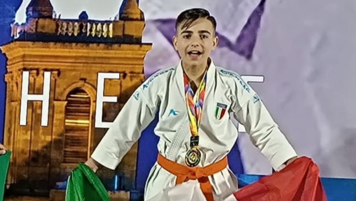 Giovanni Comes, il talento che stupisce a 11 anni conquista il terzo titolo mondiale di karate - 
