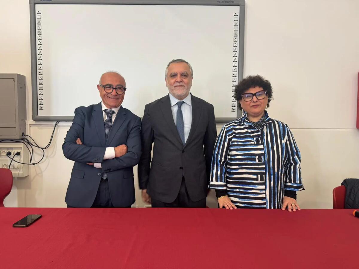 Corecom Sicilia, parte a Palermo dal liceo Garibaldi il progetto per il rilascio del patentino digitale - 