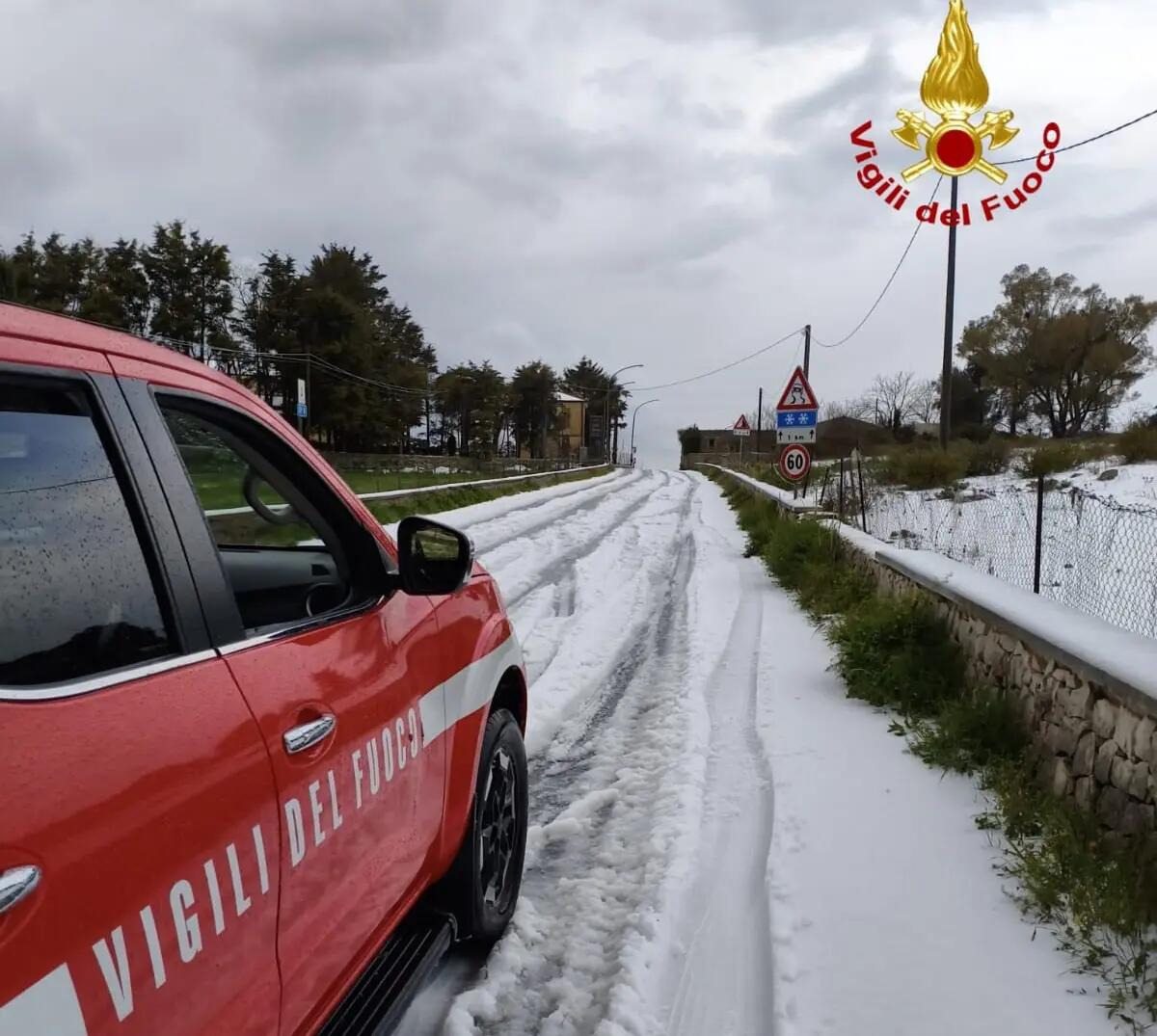 Violenta grandinata nel Ragusano, chiusa la strada provinciale 10 - 