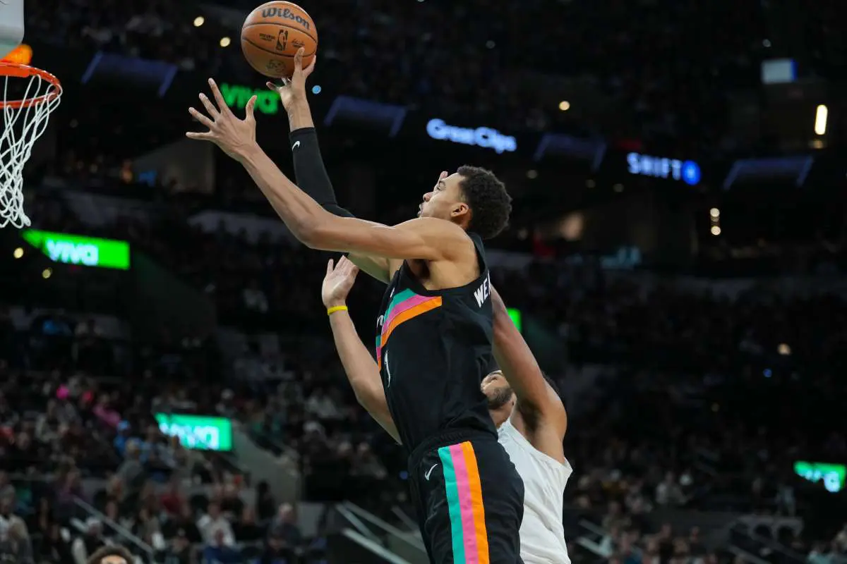 Ottava vittoria di fila degli Spurs, Bucks fuori dalla post-season - 