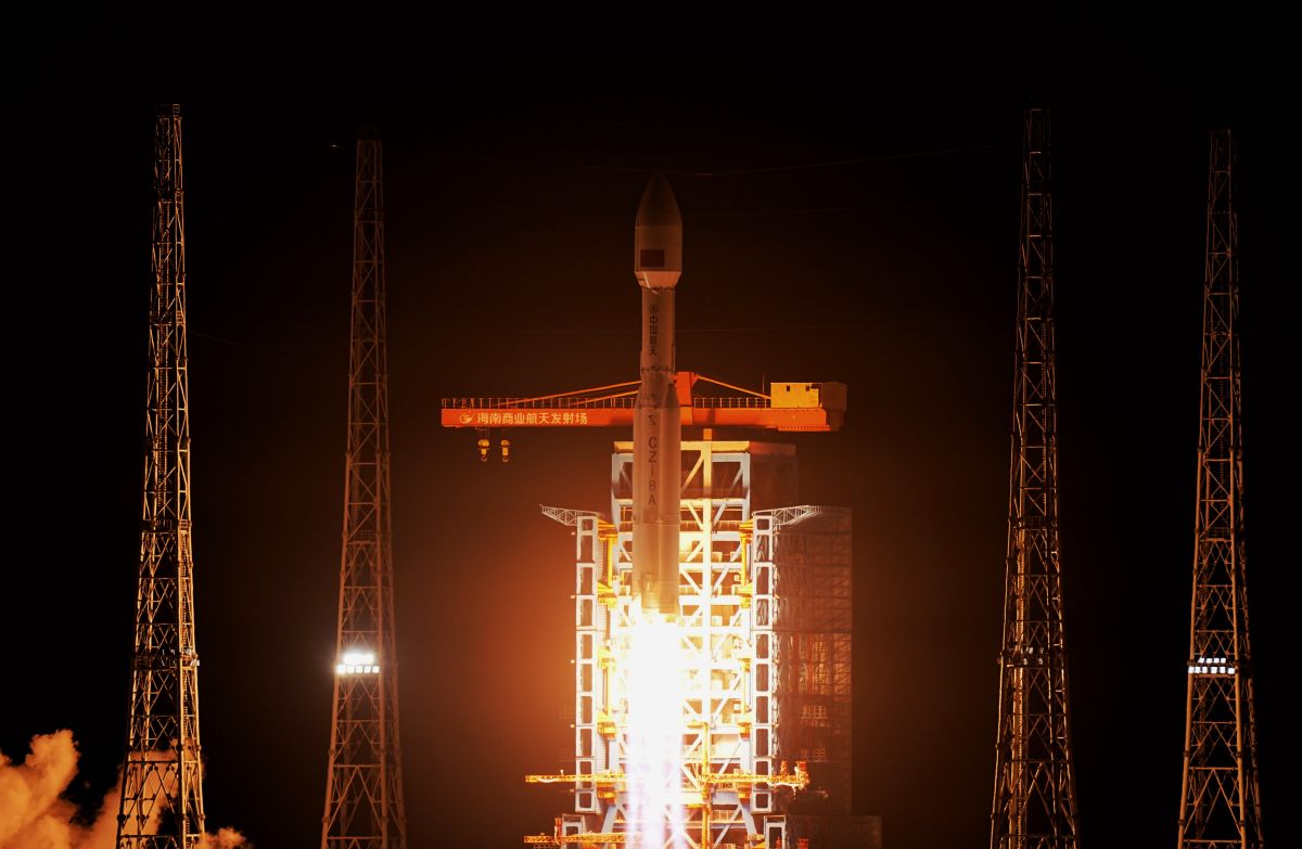 Cina, da Hainan lanciato un gruppo di satelliti Internet in orbita bassa - 
