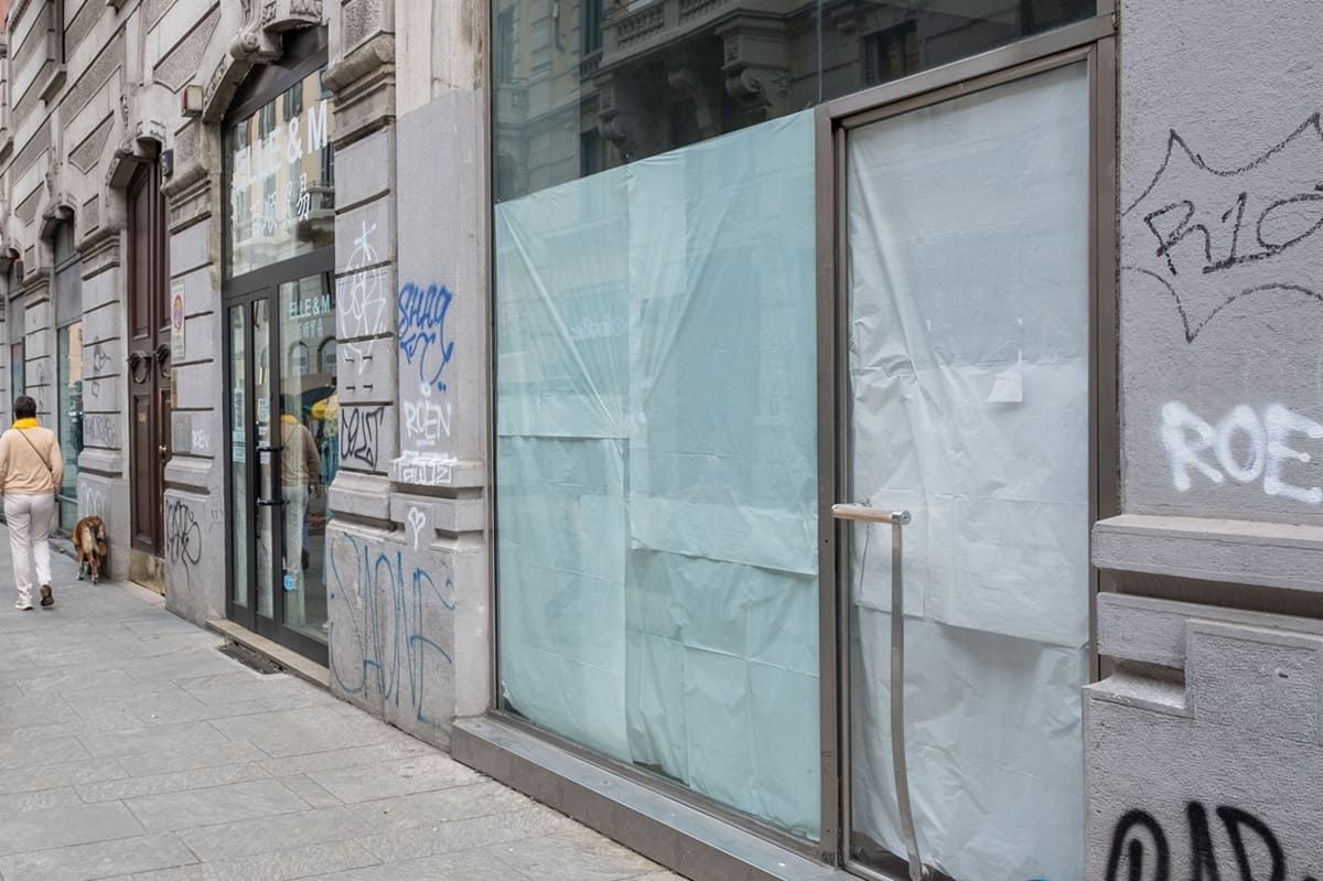 Desertificazione commerciale inarrestabile, dal 2012 scomparsi 156mila negozi - 