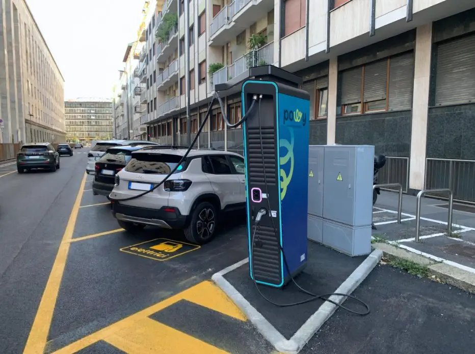 Mobilità, Powy investe 900 mila euro per oltre 100 punti di ricarica a Milano - 
