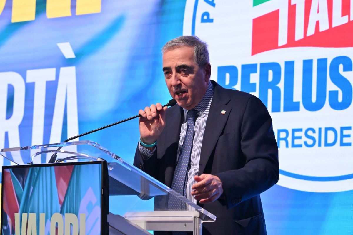 FI, Gasparri si dimette da capogruppo al Senato “Mia decisione autonoma” - 