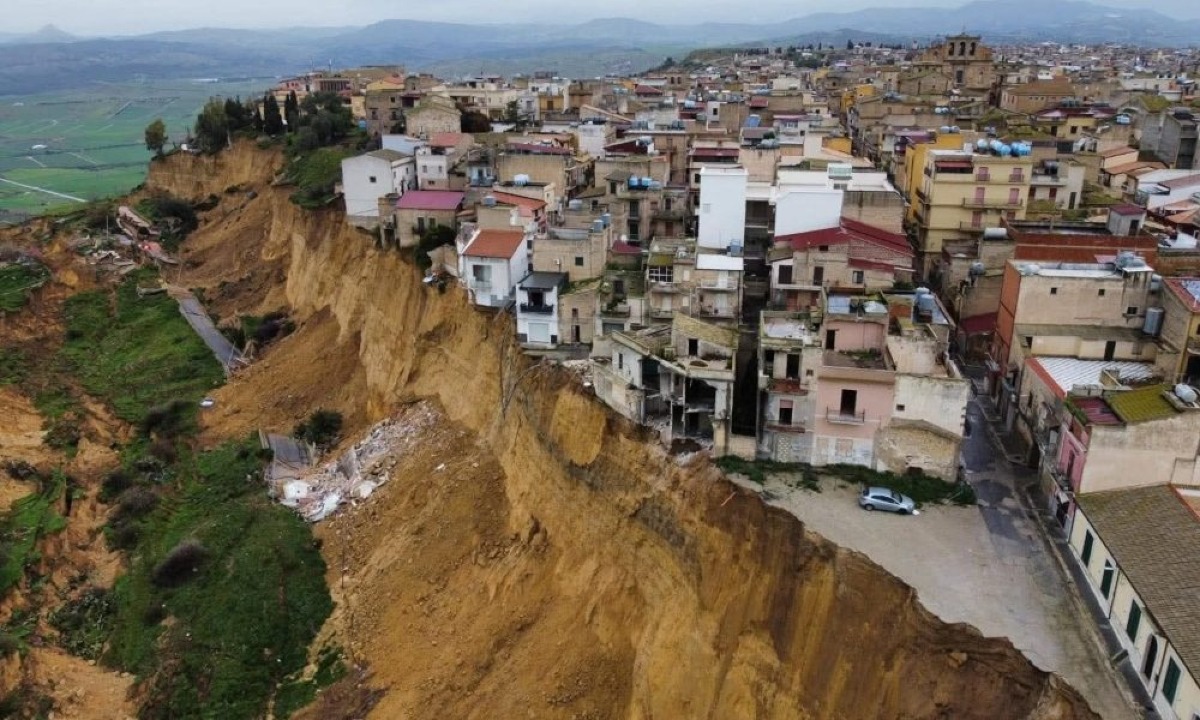 Niscemi, sindacati: "Una cabina di regia per la destinazione dei fondi"  - 