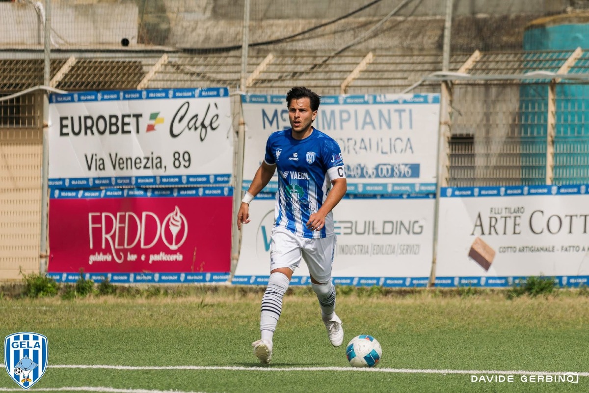 Gela scialbo nettamente battuto a Favara, 3-1: gol della bandiera di Giuliano  - Foto di Davide Gerbino