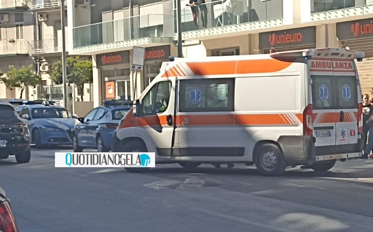 Aggressione per rapinarlo, un uomo ferito: due giovani fuggiti - 