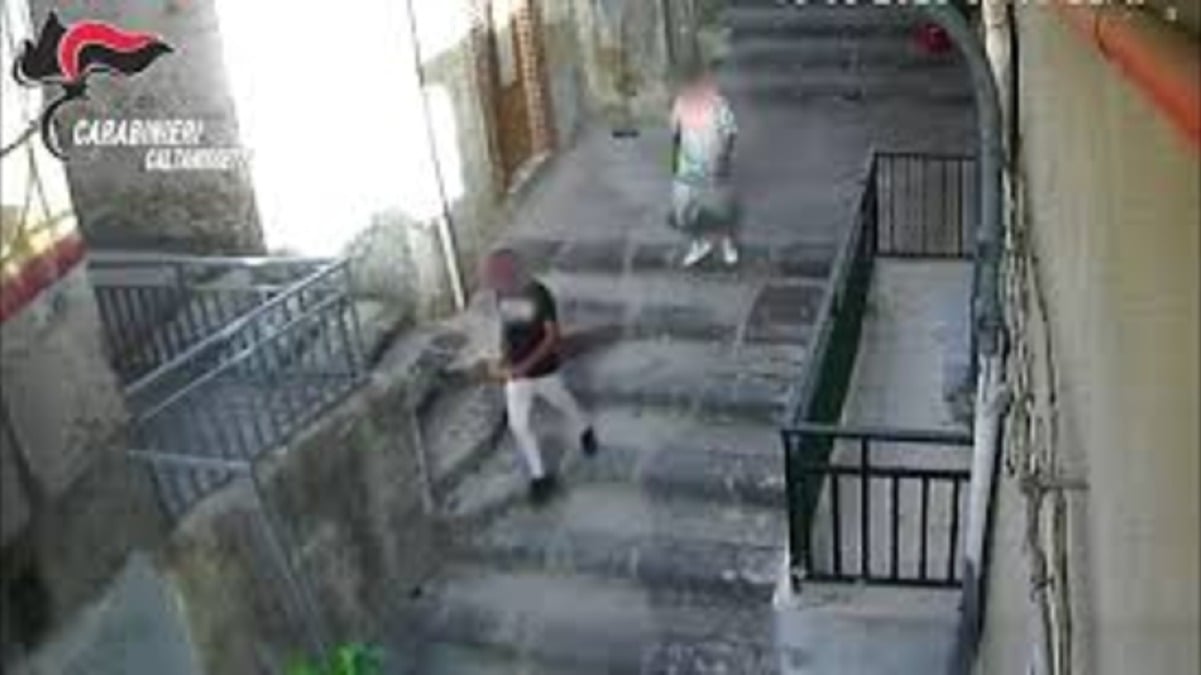 La contesa per la droga e il tentato omicidio, disposta perizia per due coinvolti - 