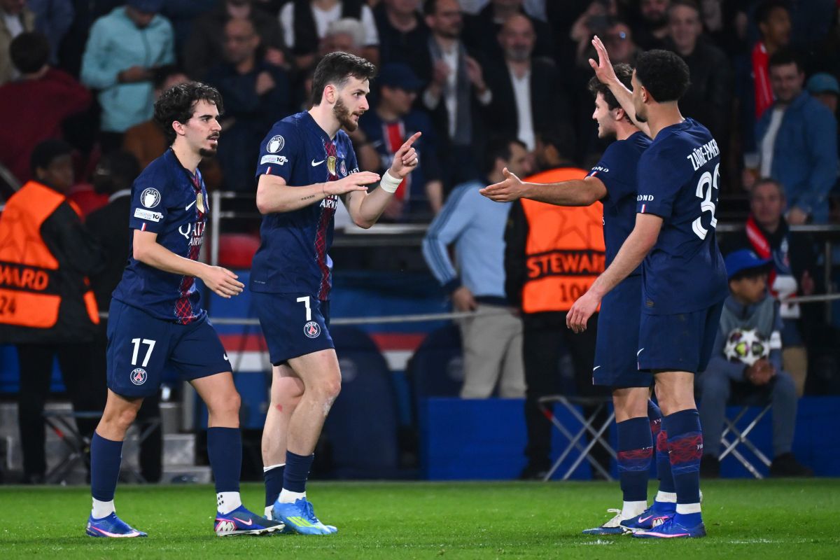 Douè e Kvaratskhelia stendono il Liverpool: il Psg vince 2-0 - 