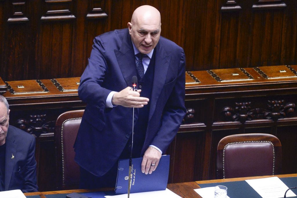 Iran, Crosetto “A Hormuz con l’Onu, ma il Parlamento dica sì anche senza suo ok” - 