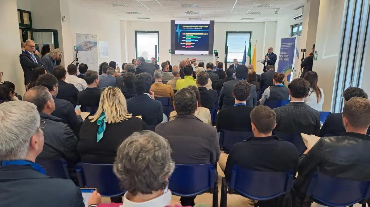 Mase, Invitalia e Gse incontrano 100 imprese a Termini Imerese, illustrati i benefici per chi autoproduce energia rinnovabile - 