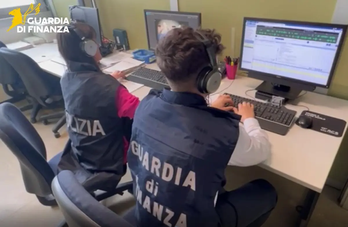 Maxi truffa nel fotovoltaico, sequestrati 7,5 milioni in criptovalute - 