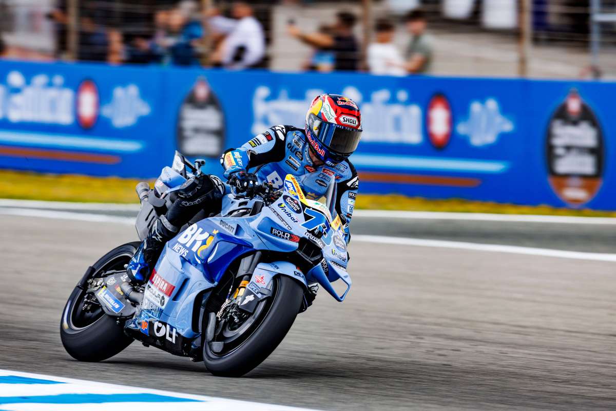 Alex Marquez vince il Gp di Spagna, Bezzecchi e Di Giannantonio sul podio - 