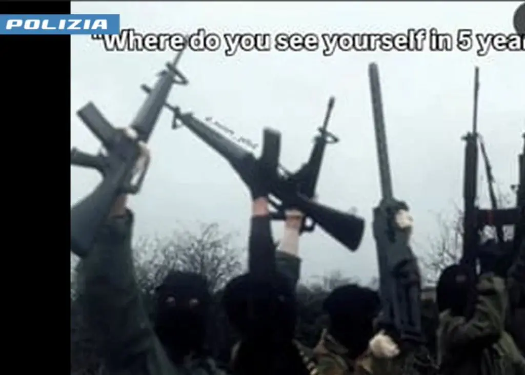 Manuali per bombe e armi in 3d, arrestato estremista nel teramano - 