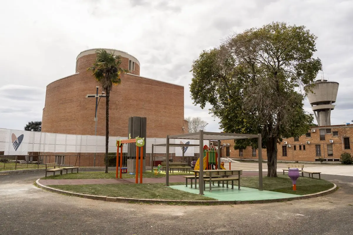 Banca del Fucino con Fondazione Santo Versace per progetto “Abbracci in Libertà” - 