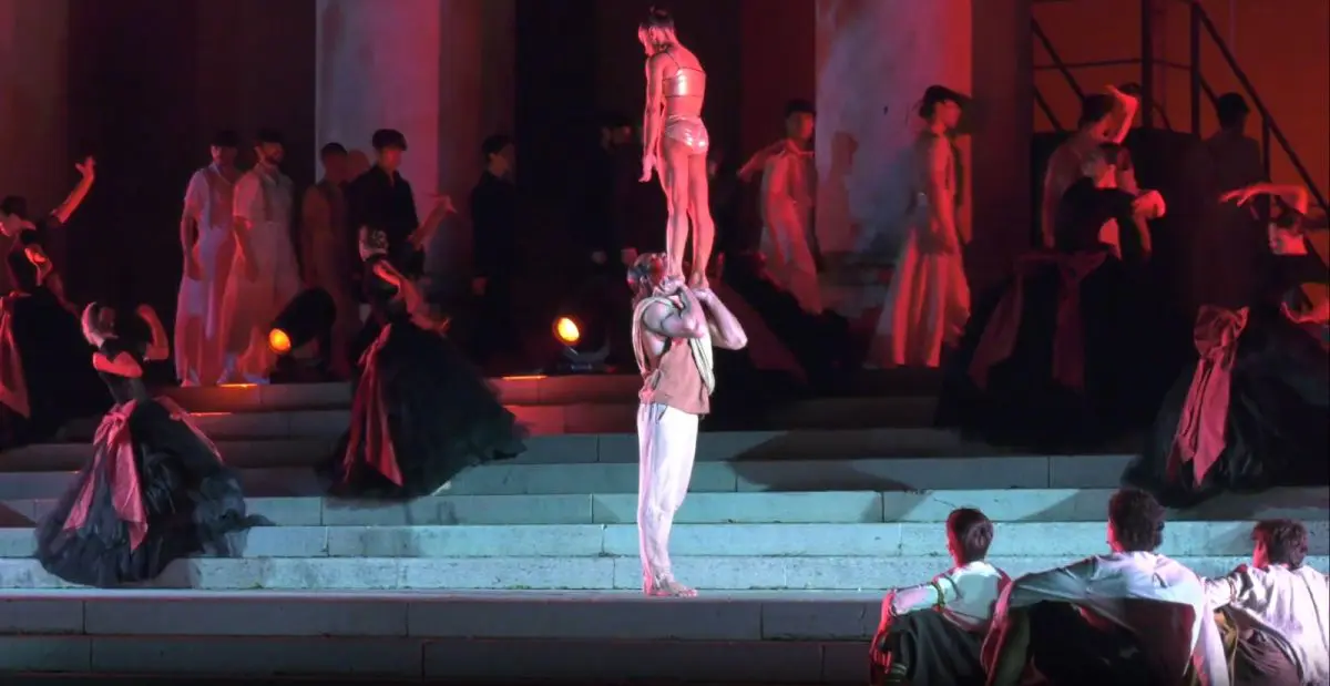 Vinitaly, l’arte del vino diventa spettacolo con “Dentro c’è l’Italia” - 