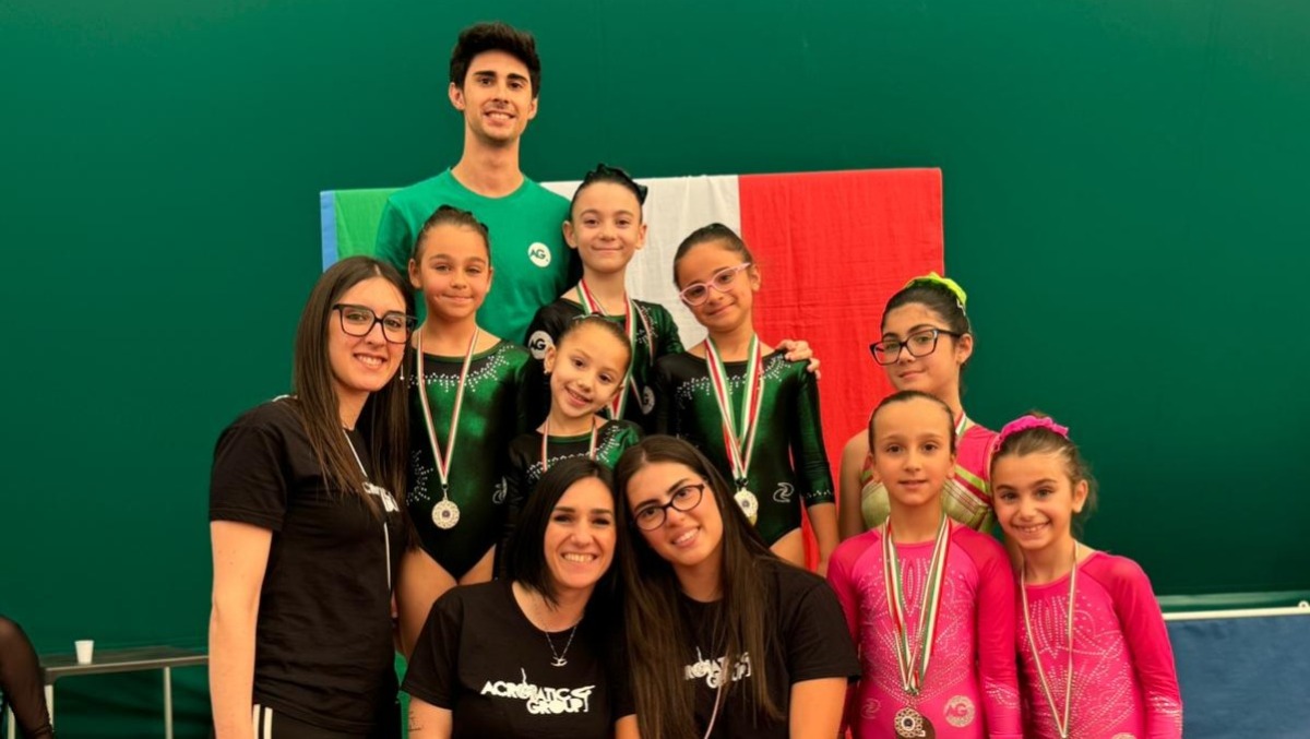 L' Acrobatic Group conquista 13 medaglie ai campionati Silver tra Ragusa e Rosolini - 