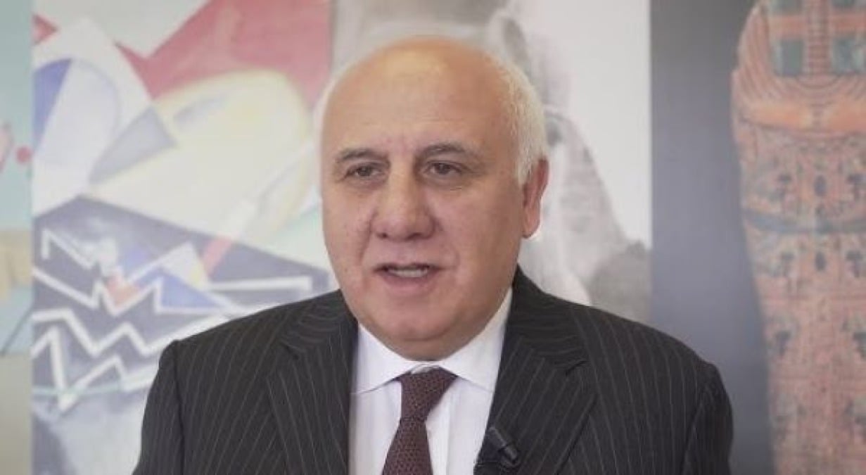 "Ha salvato vite e dedicato la sua attività medica alla lotta contro i tumori", cittadinanza onoraria a Di Martino - L'oncologo Giuseppe Di Martino