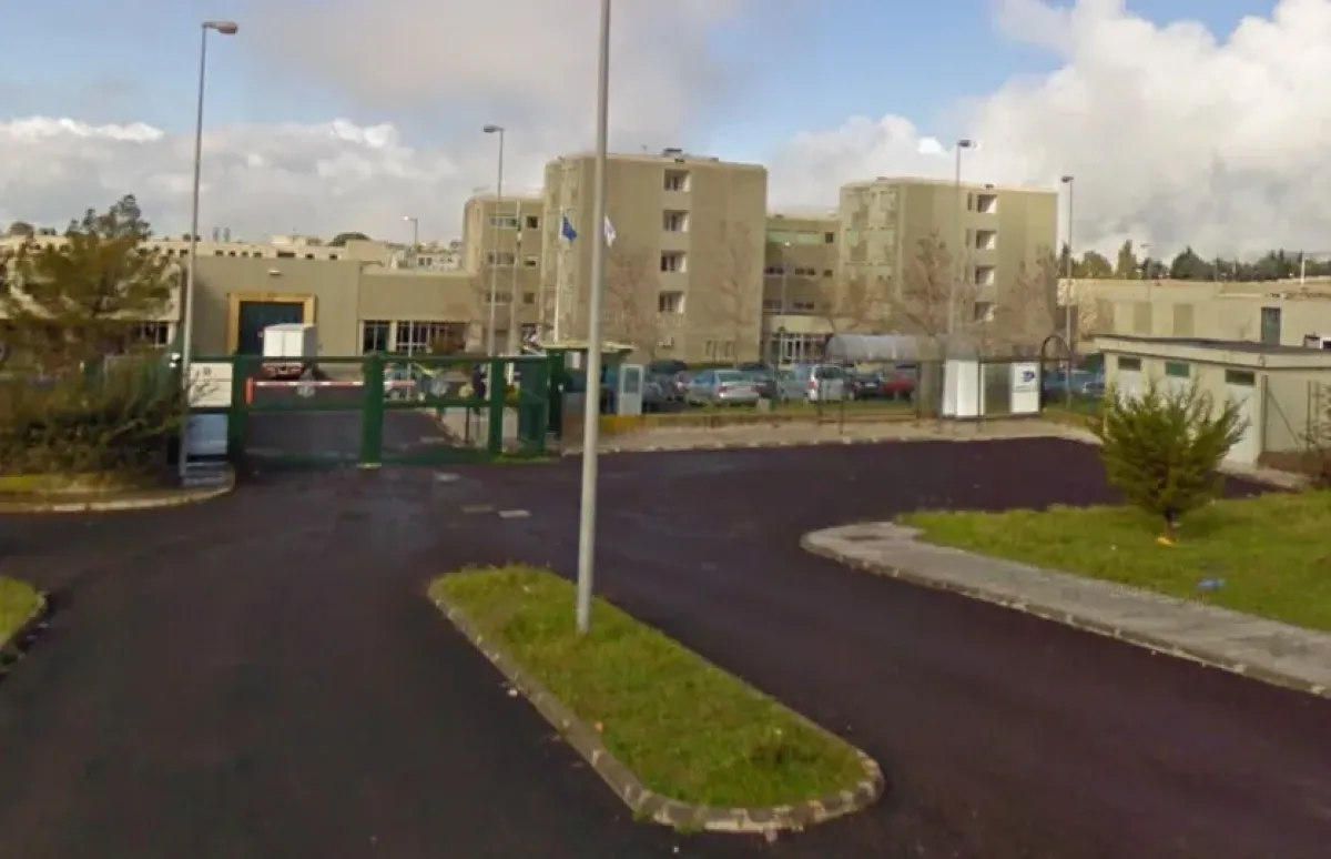 Hanno lanciato mini telefoni all'interno del carcere di Caltagirone, domiciliari per due gelesi - Il carcere di Caltagirone