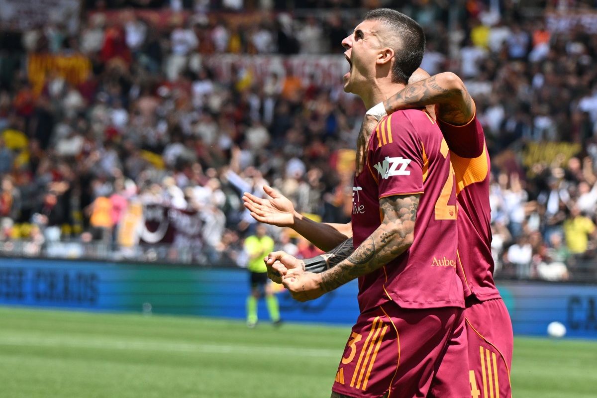 La Roma vince il derby e sale al quarto posto, Mancini stende la Lazio - 