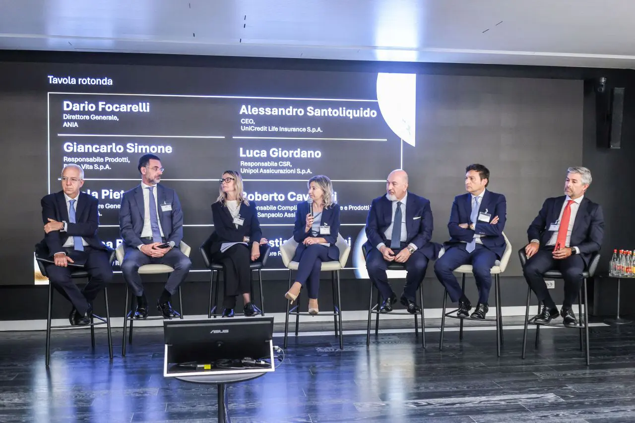 Deloitte, 7 italiani su 10 preferiscono le polizze per proteggere il capitale - 