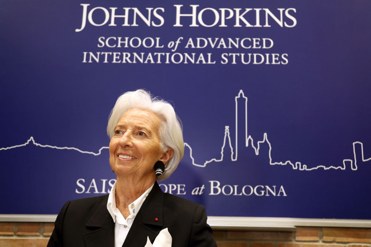 Lagarde “Non siamo in austerity, ma dobbiamo attenerci alle regole. Nel 2026 crescita in Ue sotto 1%” - 