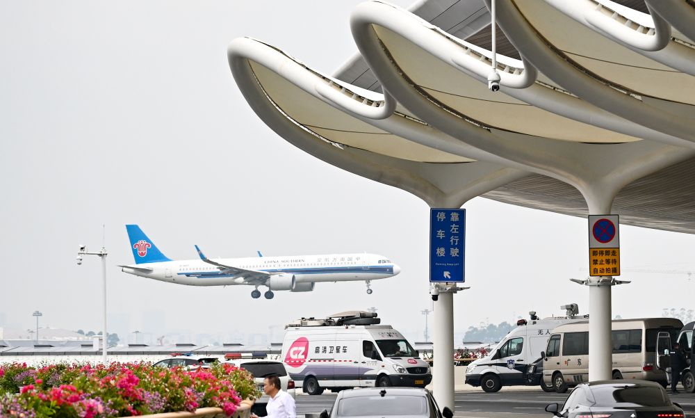 Cina, ad aprile 61 milioni di spostamenti in aereo - 