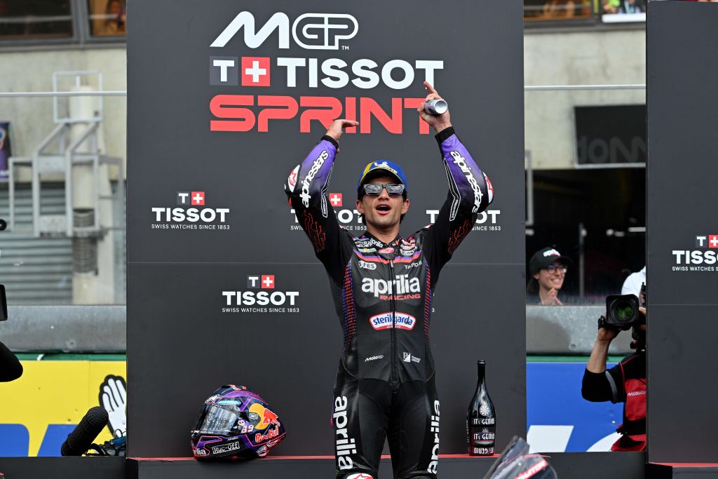 MotoGp, Martin vince in Francia davanti a Bezzecchi e Ogura - 
