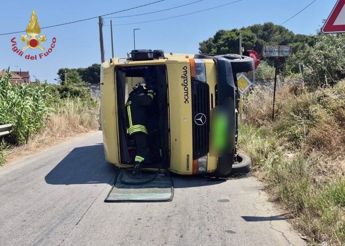 Scontro auto-scuolabus, migliorano le condizioni dei feriti. Dimessi 3 minori - 