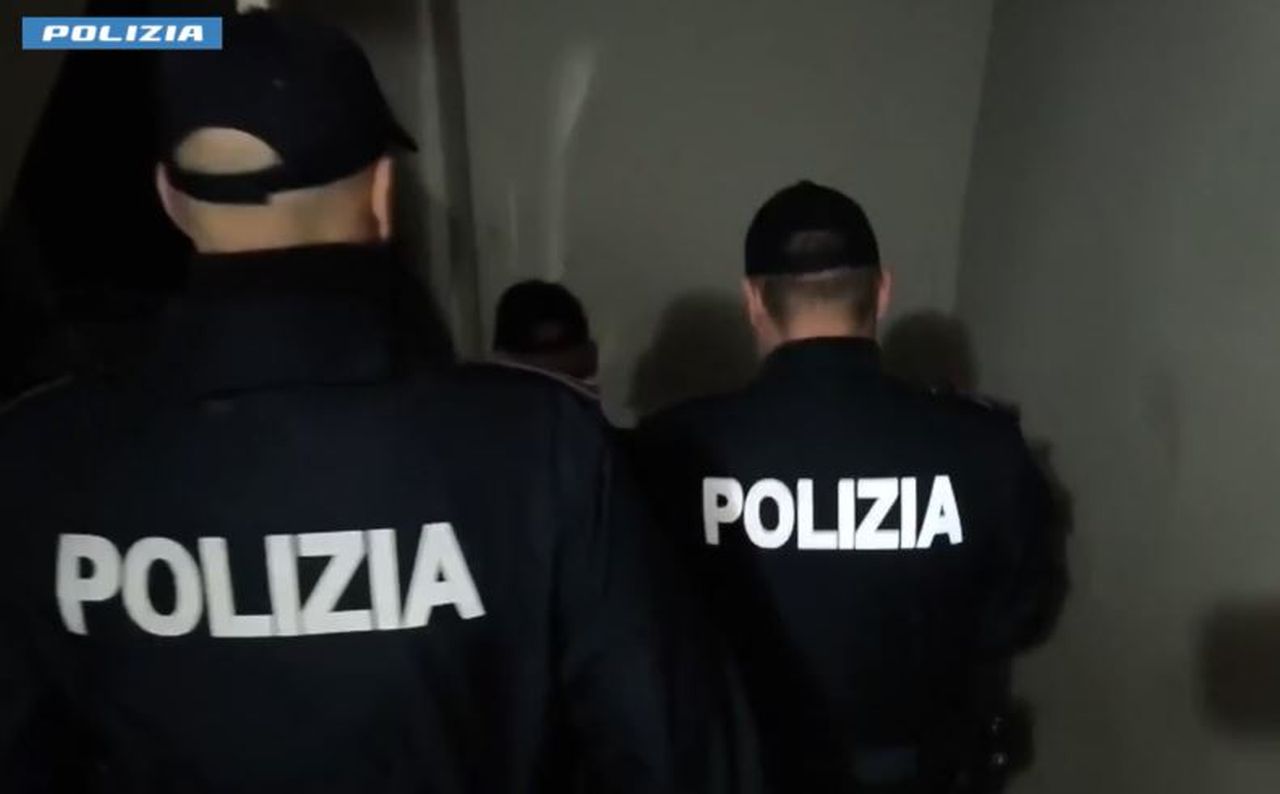 Traffico di droga gestito dai clan, 26 arresti a Palermo - 