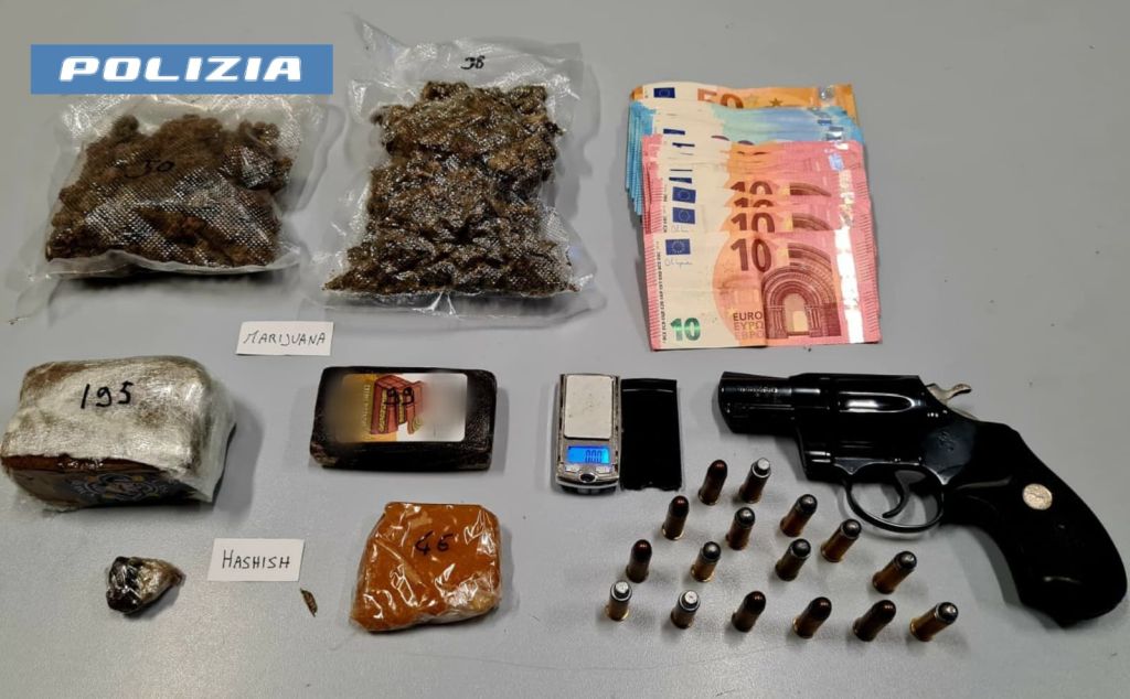 Droga, armi ed estorsioni a Reggio Calabria. Maxi blitz con 32 arresti - 