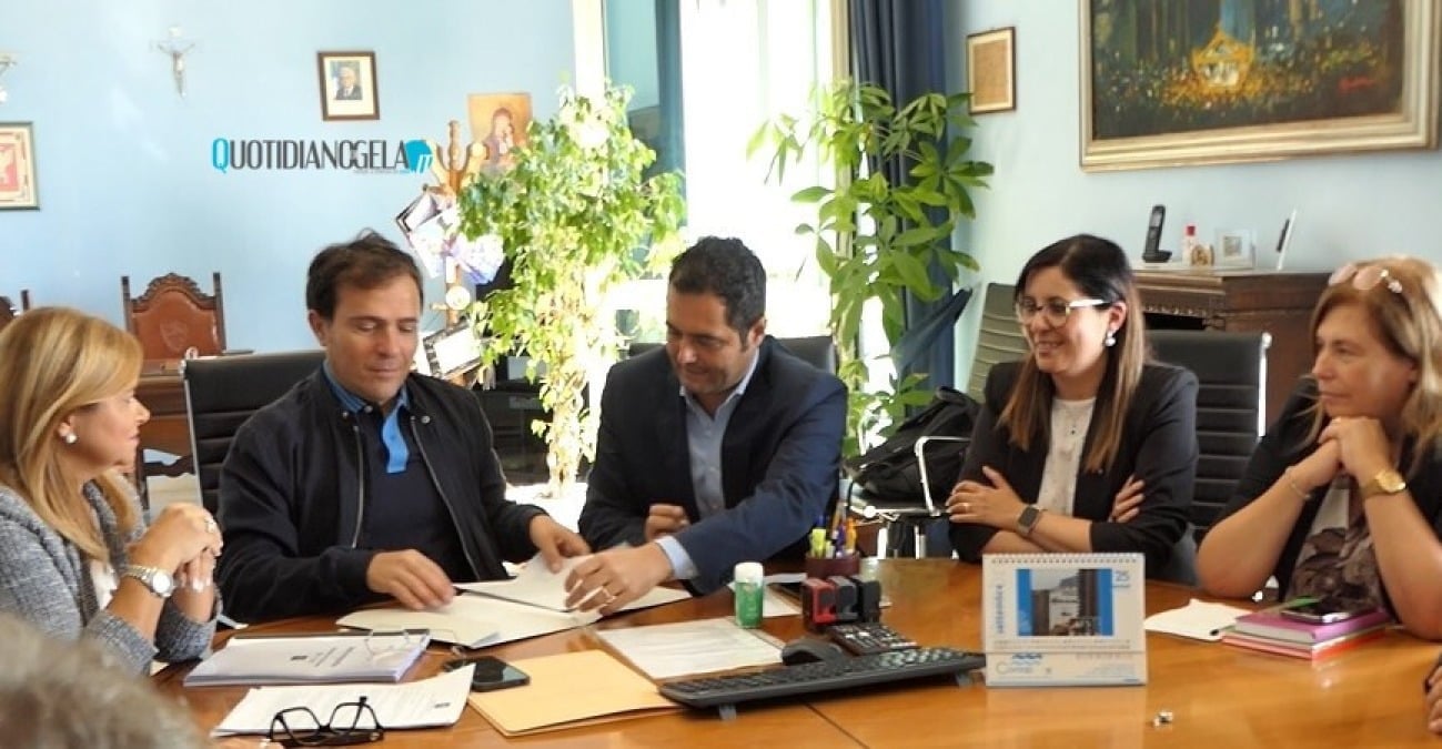 Dissesto, commissione ministeriale decide su assunzioni: poi tocca al bilancio - Una riunione sul bilancio