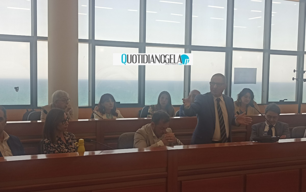 "Andiamo noi all'Autorità portuale", maggioranza e PeR: "C'è dolo evidente" - 