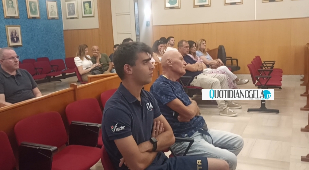 Pista di atletica, ok variazione: progetto avanti, "intitoliamola ad Aurelia Triberio" - Bianca e Zito hanno assistito alla seduta consiliare 