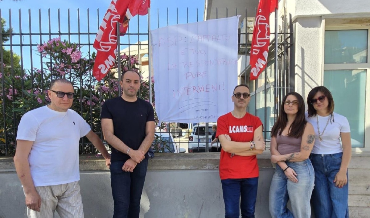 Guardie giurate, ritardi nei pagamenti: rimane aperta vertenza Newguard - Un sit-in dei lavoratori 