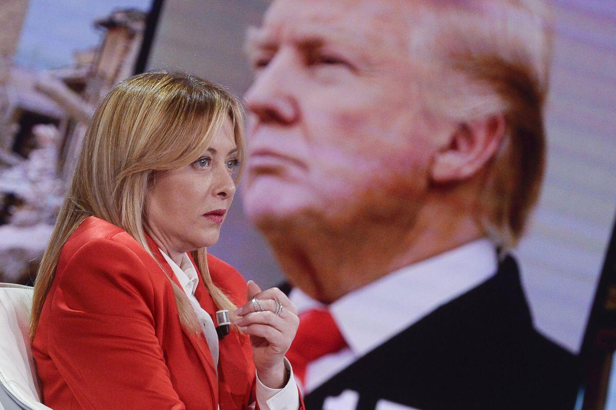 Scontro Trump-Meloni. “Mi ha implorato per una foto”, “Falso, Italia non implora” - 