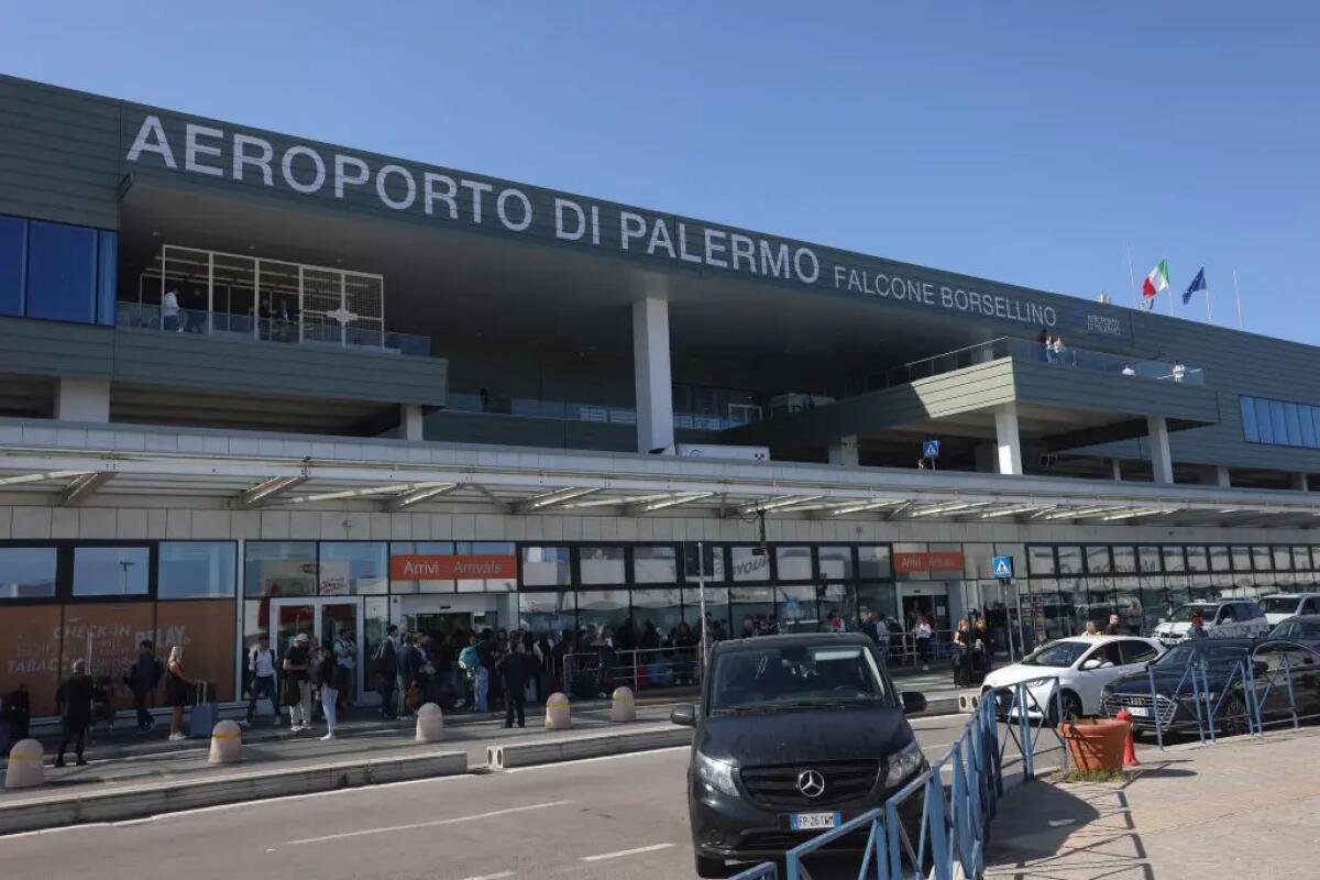 Festino di Santa Rosalia, boom di turisti: all’aeroporto di Palermo traffico passeggeri in crescita del 15,23% - 