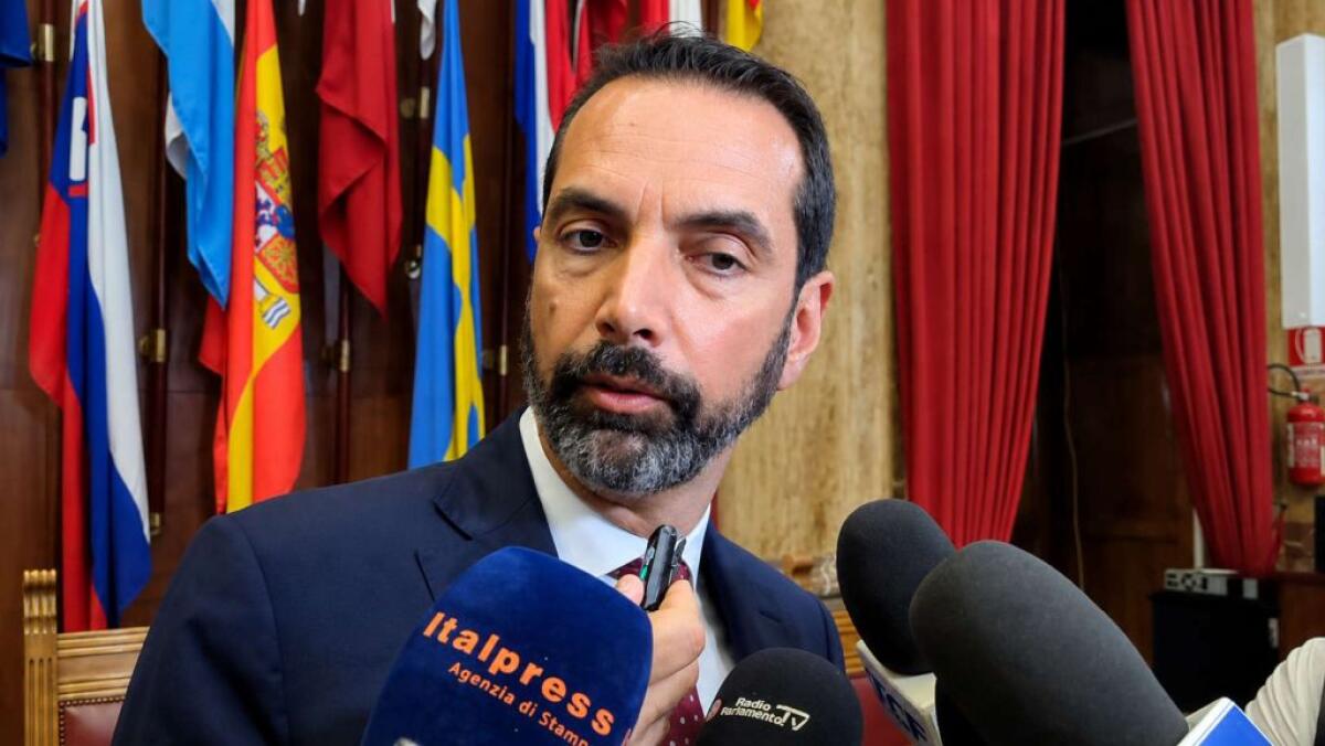 Messina, presenta la nuova Giunta comunale che affiancherà il sindaco Federico Basile: Laura Castelli nominata vicesindaca / Video - 