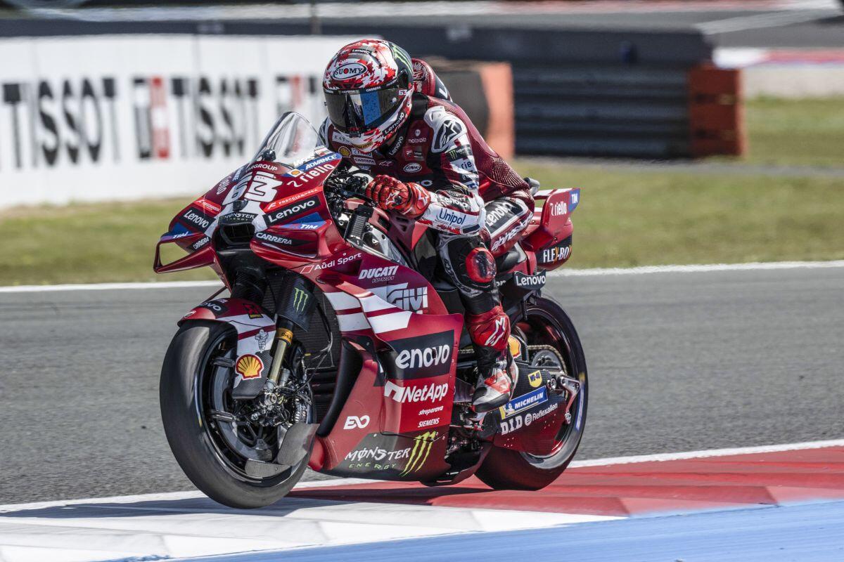 Bagnaia penalizzato ad Assen, passa da sesto a settimo nella Sprint - 