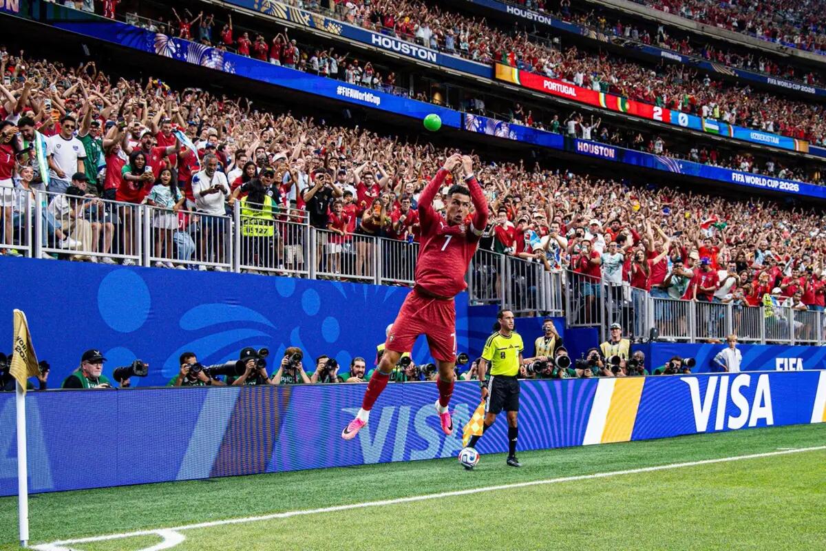 Doppietta storica di Ronaldo, il Portogallo travolge l’Uzbekistan 5-0 - 