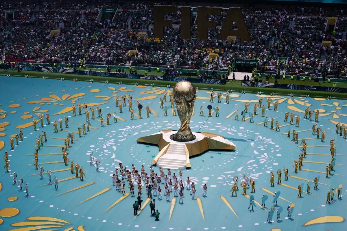 Al via i Mondiali, Shakira e Bocelli le star della cerimonia d’apertura - 
