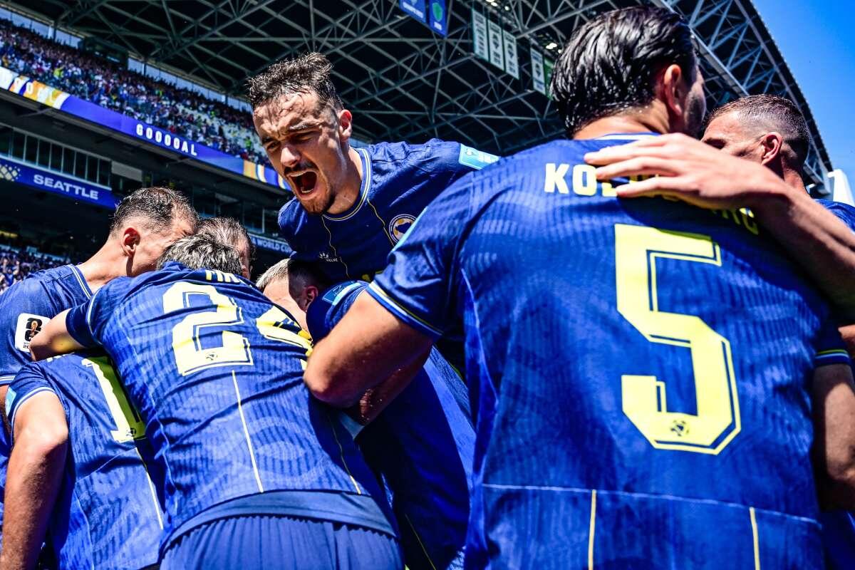 Bosnia batte 3-1 il Qatar e spera ancora di proseguire il suo Mondiale - 
