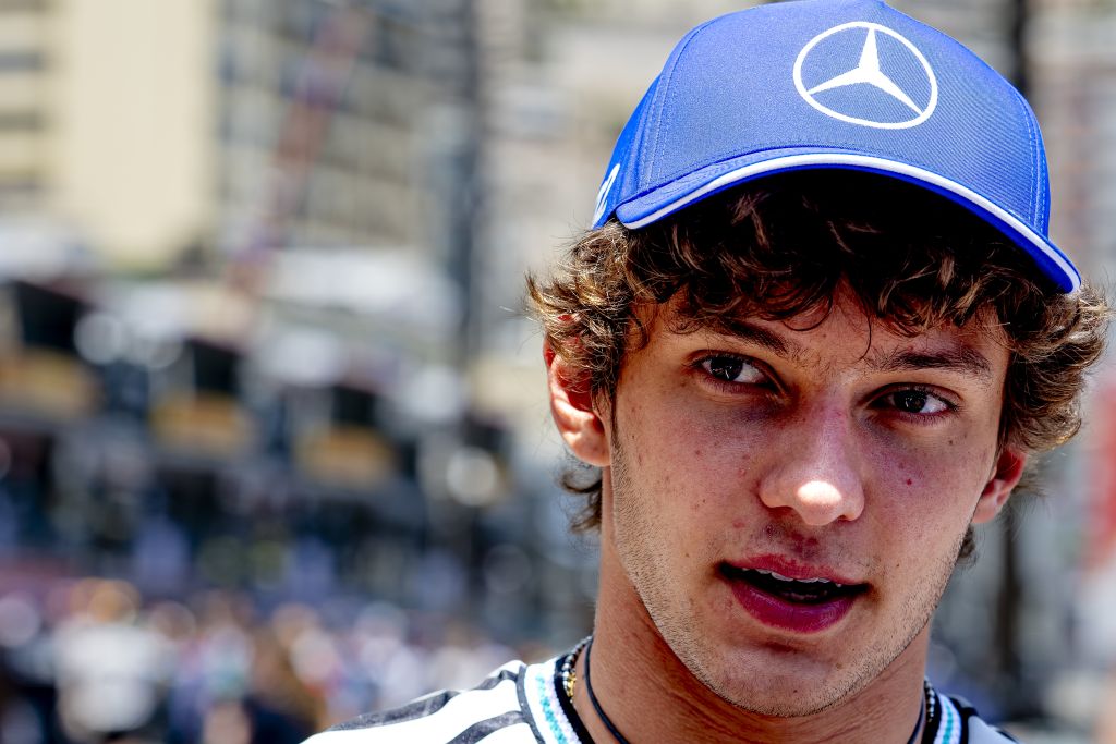 Antonelli domina il Gp di Monaco, sul podio Hamilton e Hadjar - 