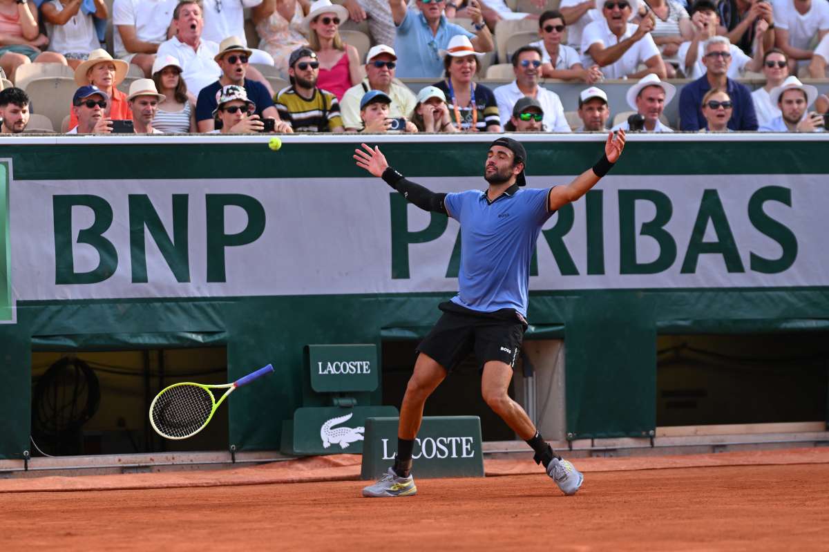 Berrettini vola ai quarti al Roland Garros, Cerundolo battuto in tre set - 