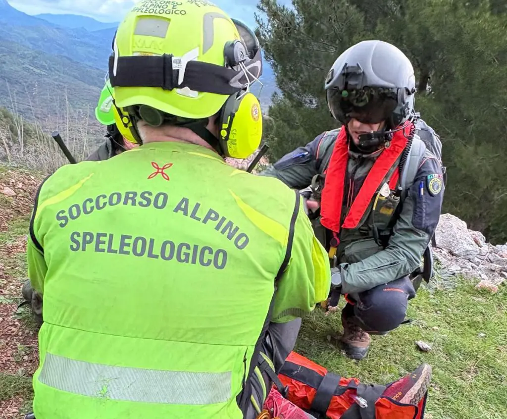 Salvato lo speleologo bloccato a 120 metri profondità nel cuneese - 