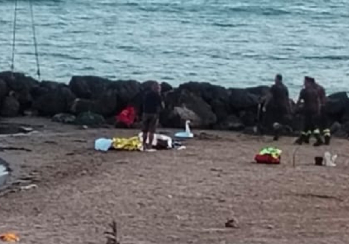 Malore in spiaggia, non ce l'ha fatta il bagnante soccorso: è deceduto  - 