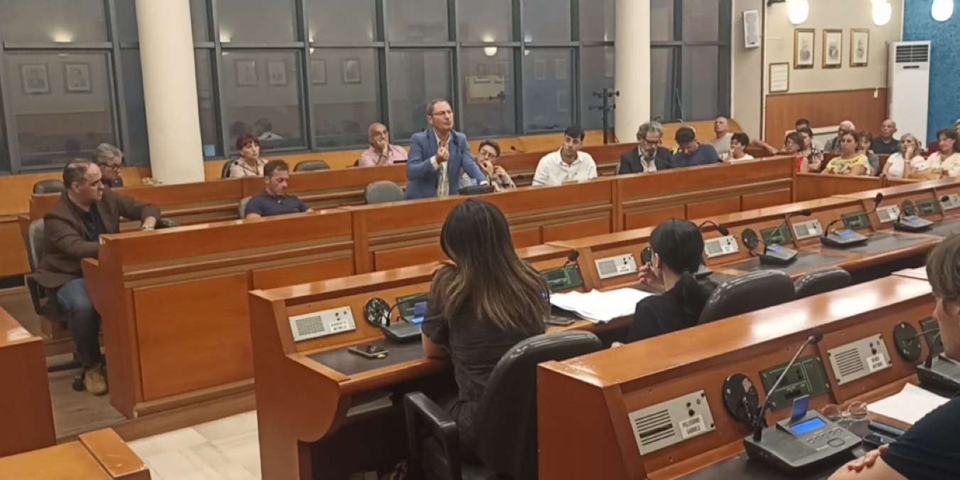 Poggio Arena, Cafa' porta in aula la vicenda: scontro verbale con il sindaco  - Cafa' intervenuto in aula