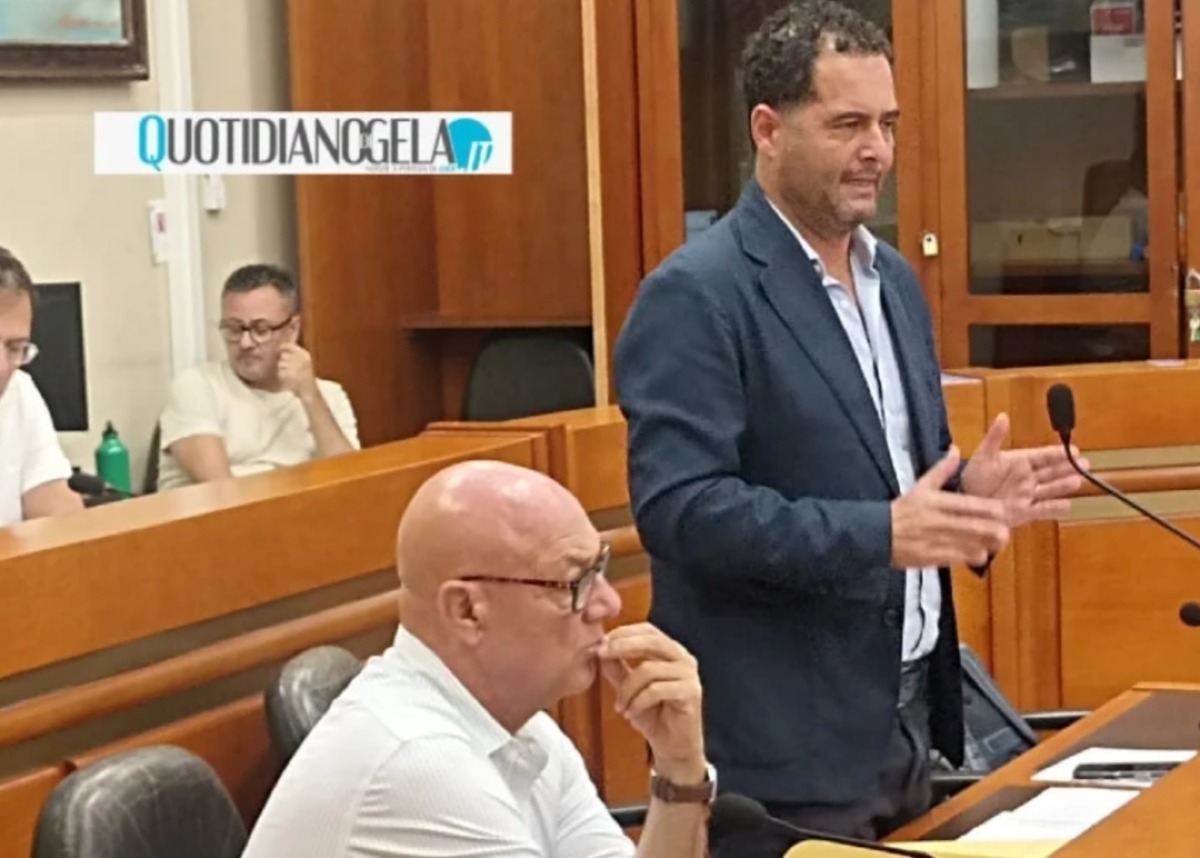 Di Stefano, "mi sono scusato con Cavallo e Di Benedetto, Fava rifletta": vicenda verso l'aula consiliare  - Fava e Di Stefano 
