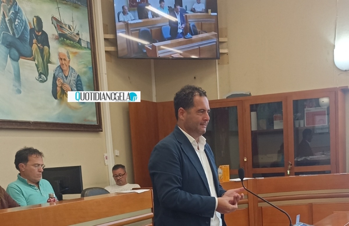"Ora basta, si fermino i conferimenti esterni a Timpazzo", Di Stefano: "Perché assessore regionale è assente?" - 